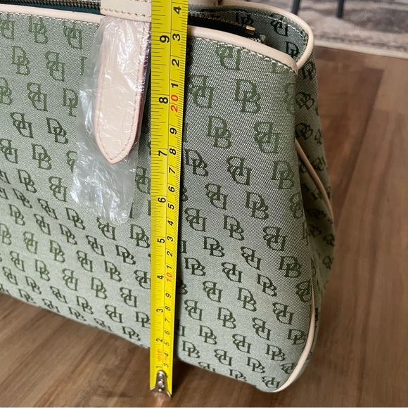 New Dooney & Bourke Signature Monogram Logo Buckle Satchel- Green - Picture 11 of 12